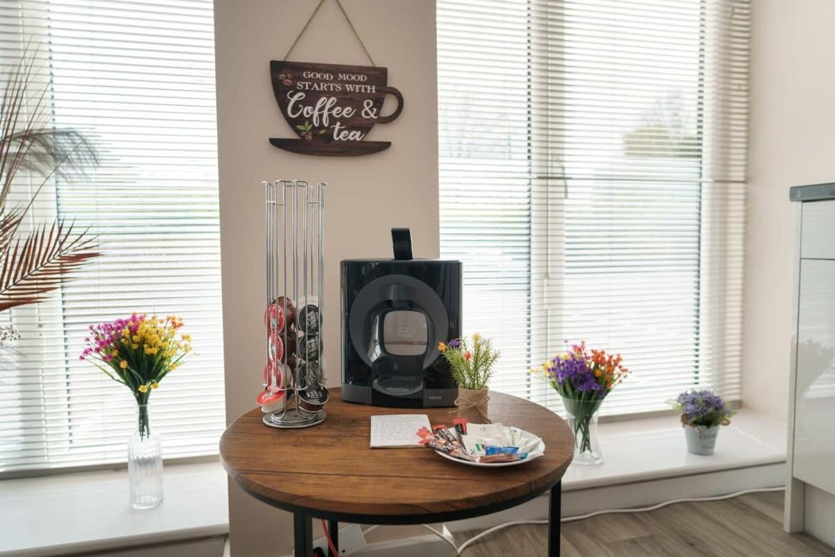 2 Bedroom Modern Apartment In Manchester Bagian luar foto