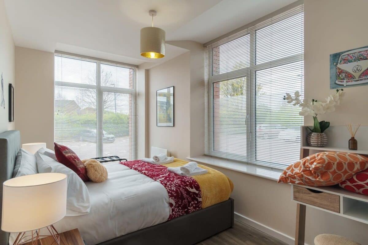 2 Bedroom Modern Apartment In Manchester Bagian luar foto